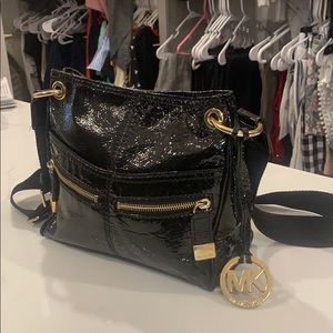 Michael Kora Crossbody. Black patent leather